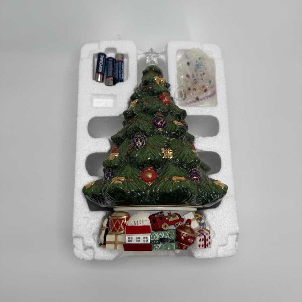 Lenox Holiday Village Christmas Tree Centerpiece Lighted Pegs Music Box 12” - Picture 4 of 9